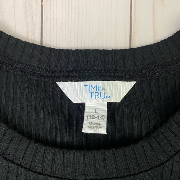 Lot of 2 Cropped Size L 12-14 Black Long Sleeve Tops Sweatshirt & Ribbed Shirt - Picture 7 of 10